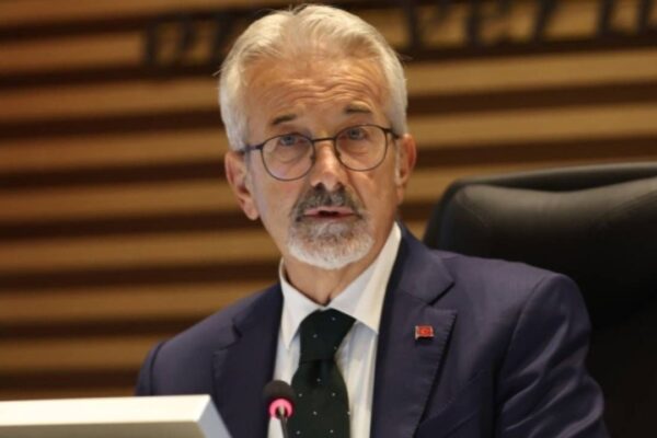 Gözaltındaki Nilüfer Belediyesi eski Başkanı Erdem...