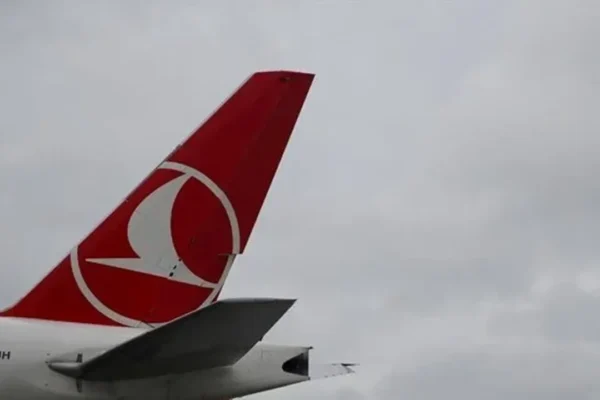 THY uçağında uçuşu durduran şaka: Kabine polis gir... THY uçağında uçuşu durduran şaka: Kabine polis gir...