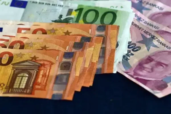 Dev bankadan Euro uyarısı: O karar değer kaybını t... Dev bankadan Euro uyarısı: O karar değer kaybını t...