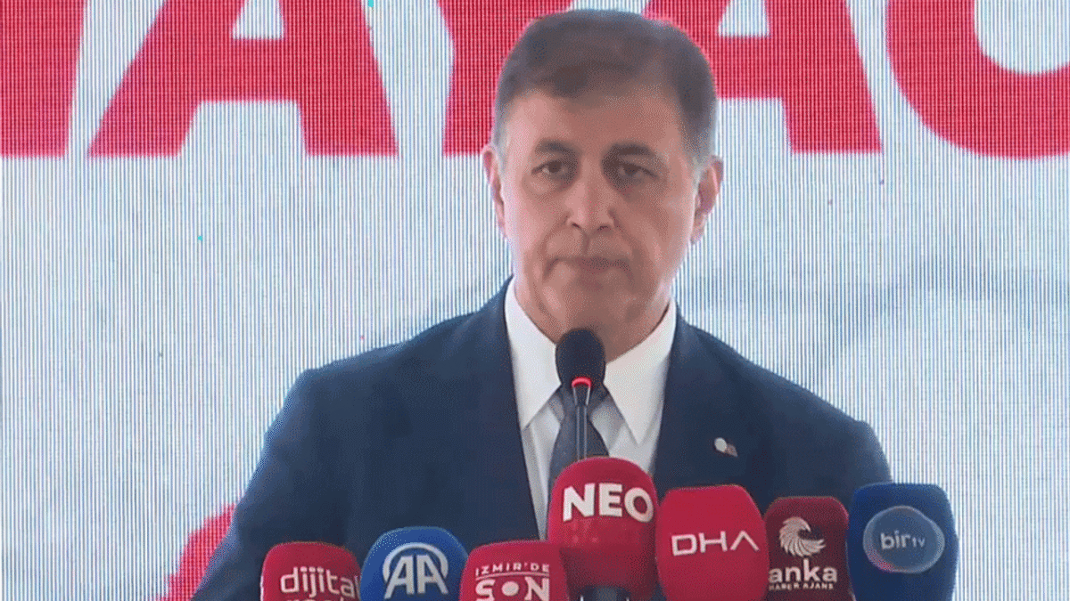 Başkan Tugay’dan 30 Ekim töreninde hükümete serzeniş: Devletin dönüşüm için gücü yok mu?