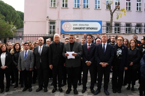 CHP İzmir’den 30 ilçede anma töreni!