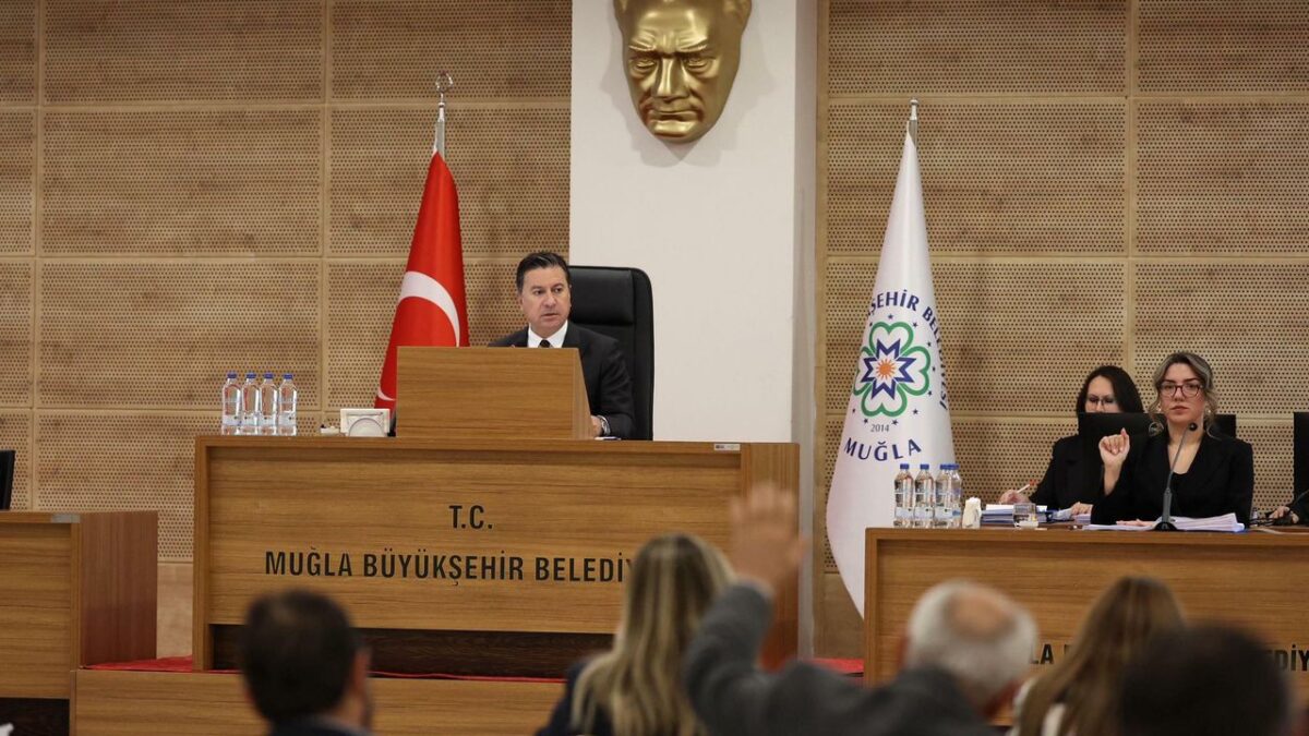 Muğla Büyükşehir’in 2026 bütçesi kabul edildi Muğla Büyükşehir’in 2026 bütçesi kabul edildi
