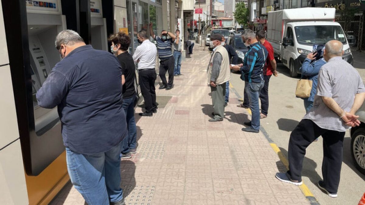 CHP’den ’emekli maaşı’ hamlesi:  AYM’ye başvurdu!