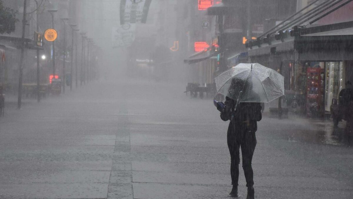 Kuvvetli sağanak ve fırtına geliyor… Meteoroloji’den İzmir’e uyarı Kuvvetli sağanak ve fırtına geliyor… Meteoroloji’den İzmir’e uyarı