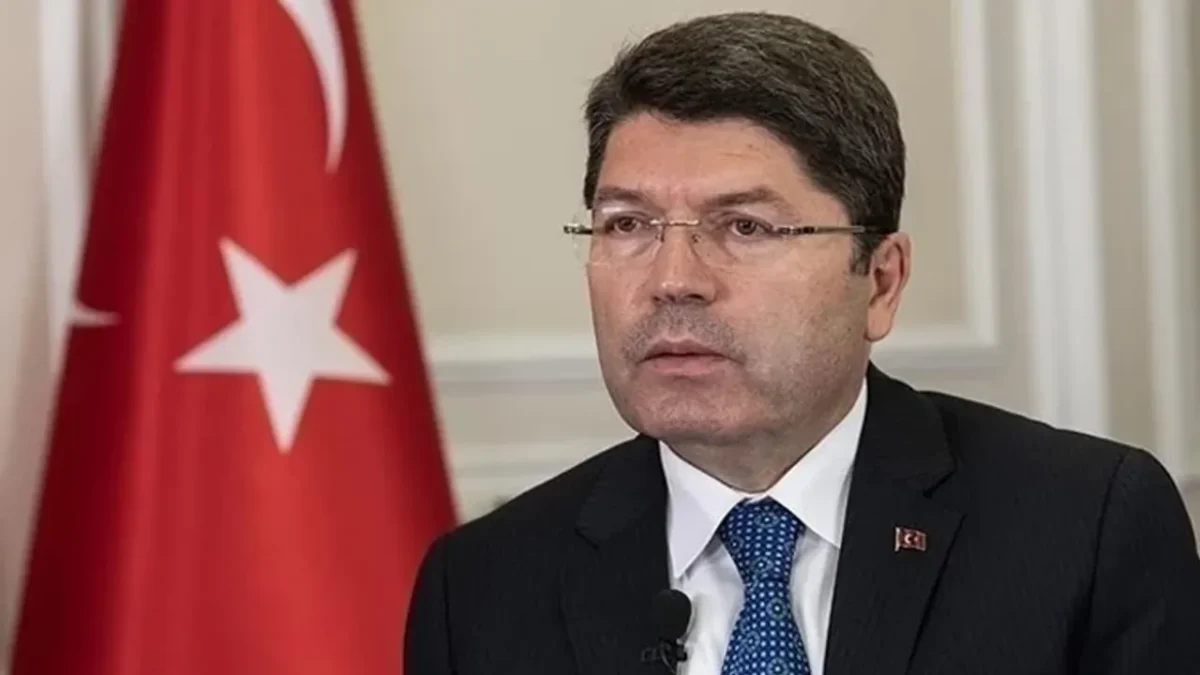Tunç’dan IBAN uyarısı: Dolandırıcılığa maruz kalabilirsiniz! Tunç’dan IBAN uyarısı: Dolandırıcılığa maruz kalabilirsiniz!