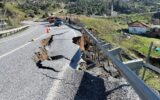 Aydın’da toprak kayması: Kara yolu kısmen çöktü