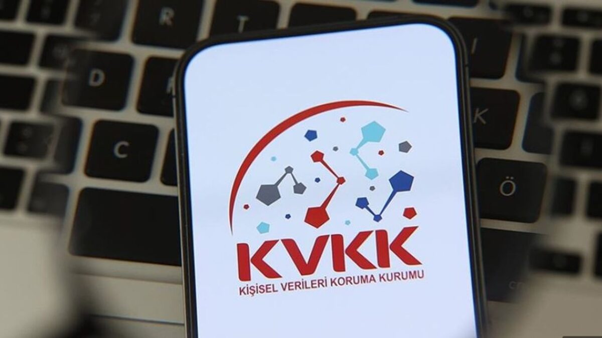 KVKK’dan sosyal medya devlerine inceleme! KVKK’dan sosyal medya devlerine inceleme!
