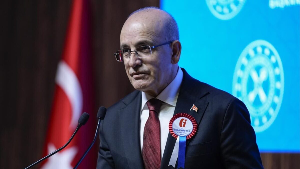 Bakan Şimşek: Vergi harcamalarını milli gelire oranla düşürdük Bakan Şimşek: Vergi harcamalarını milli gelire oranla düşürdük