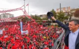 Özgür Özel: ‘Düşünemediği yalanın altına imza attırmışlar’