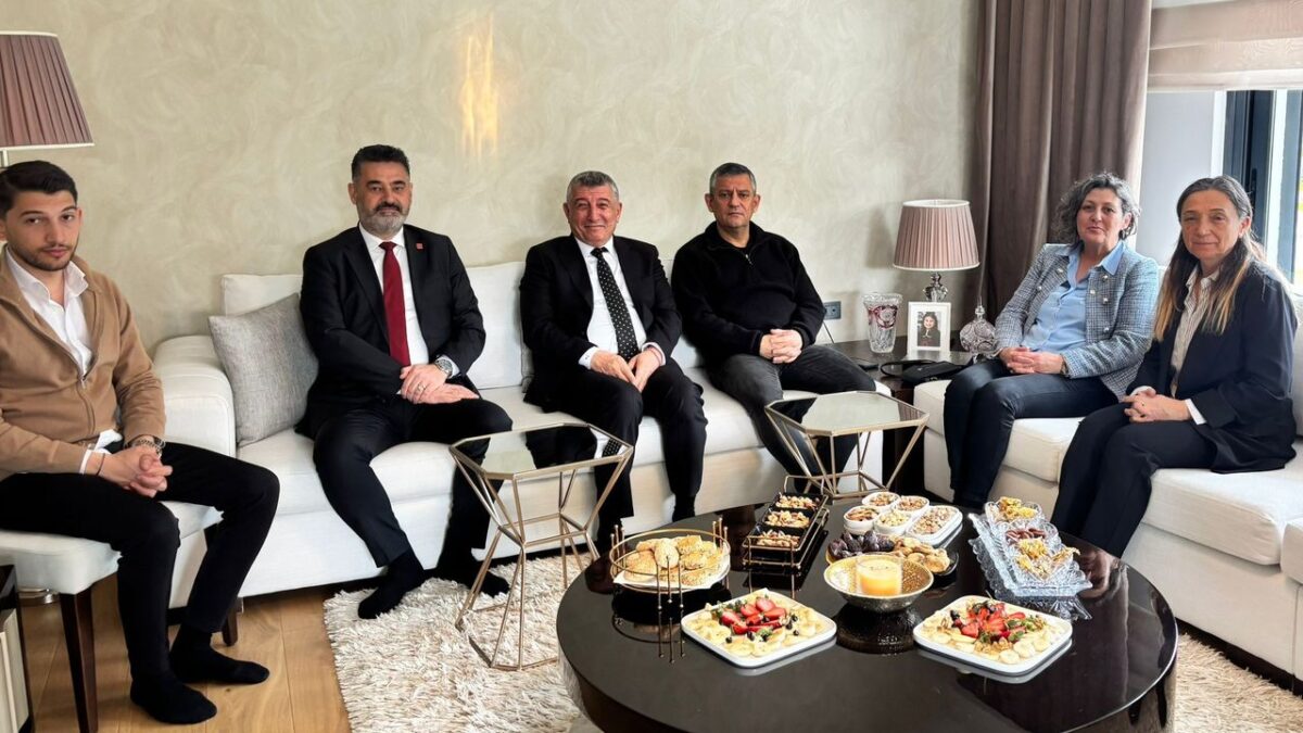 Özel’den Günay’a ziyaret! Özel’den Günay’a ziyaret!