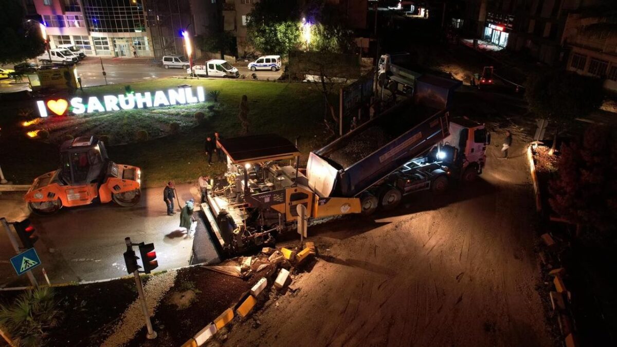 Saruhanlı 7 Eylül Caddesi modern yüzüne kavuşuyor Saruhanlı 7 Eylül Caddesi modern yüzüne kavuşuyor