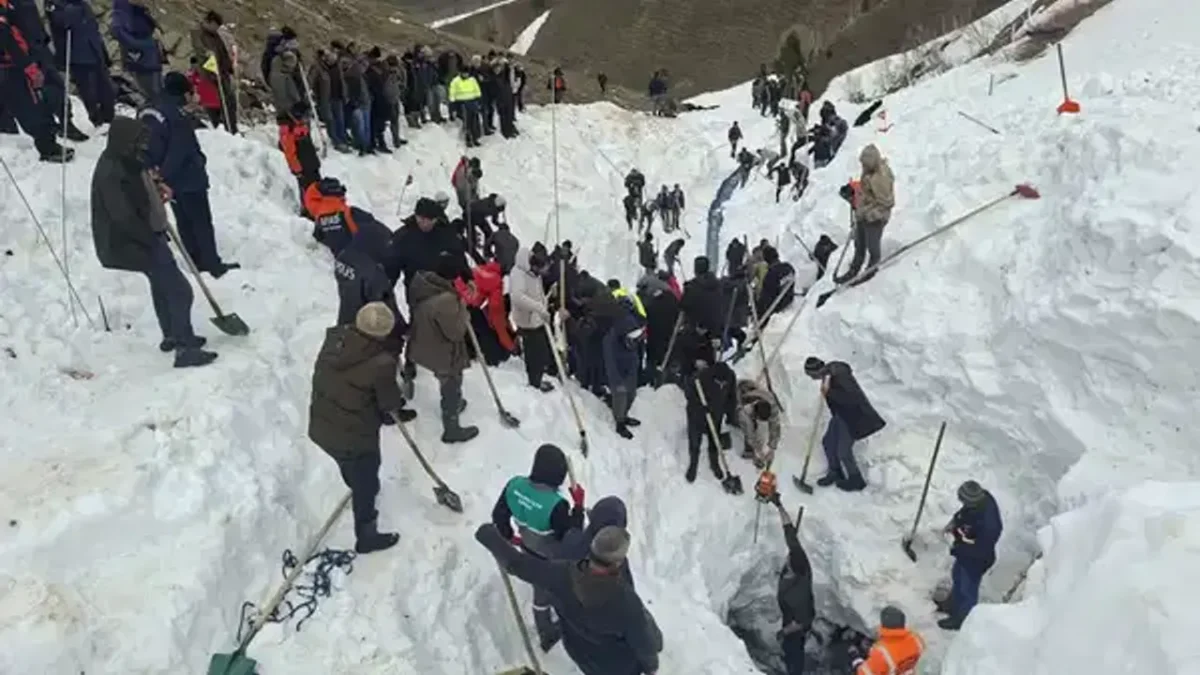 125 gün sonra acı haber: Kayıp çobanın cesedi 7 metre karın altında bulundu 125 gün sonra acı haber: Kayıp çobanın cesedi 7 metre karın altında bulundu