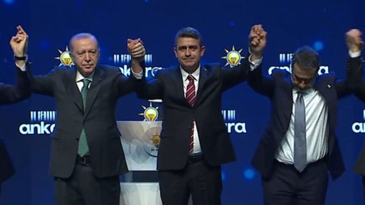 Haymana Belediye Başkanı, AK Parti’ye katıldı Haymana Belediye Başkanı, AK Parti’ye katıldı
