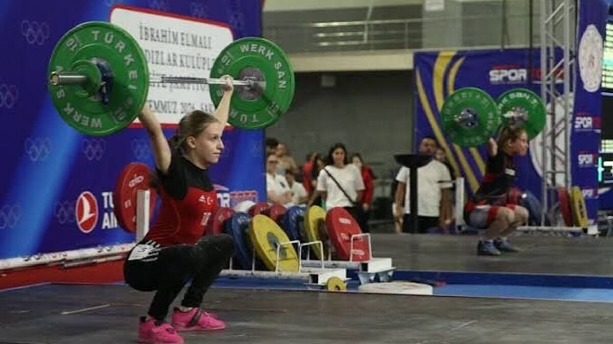Yıldızlar Kulüpler Türkiye Halter Şampiyonası başladı!