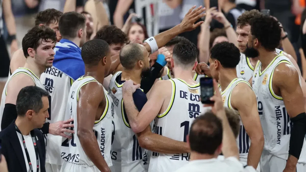 Fenerbahçe açıkladı: 8 yıllık birliktelik sona erdi!