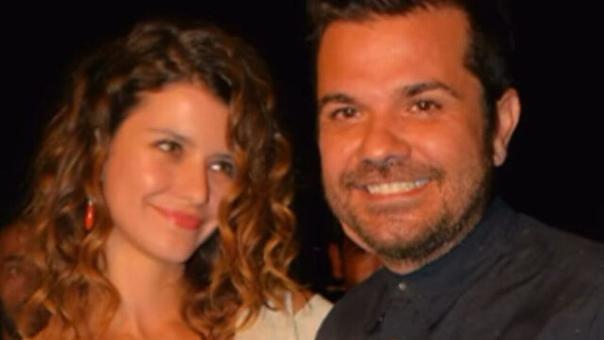 Kenan Doğulu ile Beren Saat’ten evlilik yıl dönümü kutlaması