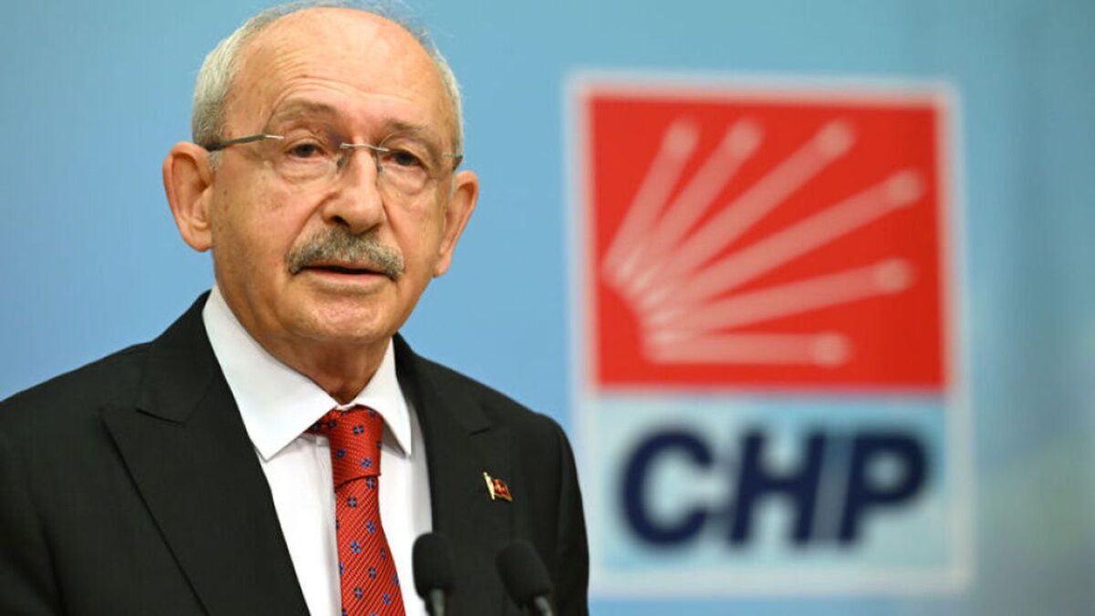 Erdal Beşikçioğlu’nu ziyaret etti!