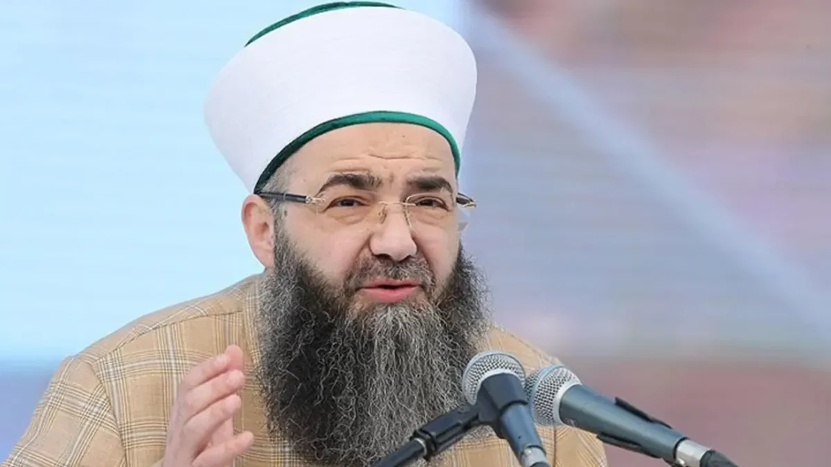 ‘Cübbeli Ahmet’ acil ameliyata alındı
