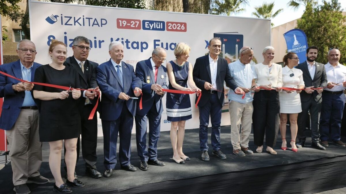 İZKİTAP kapılarını açtı